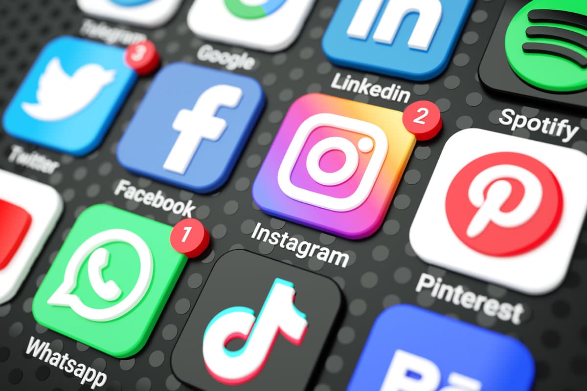 Les Logiciels Libres alternatives aux Réseaux Sociaux